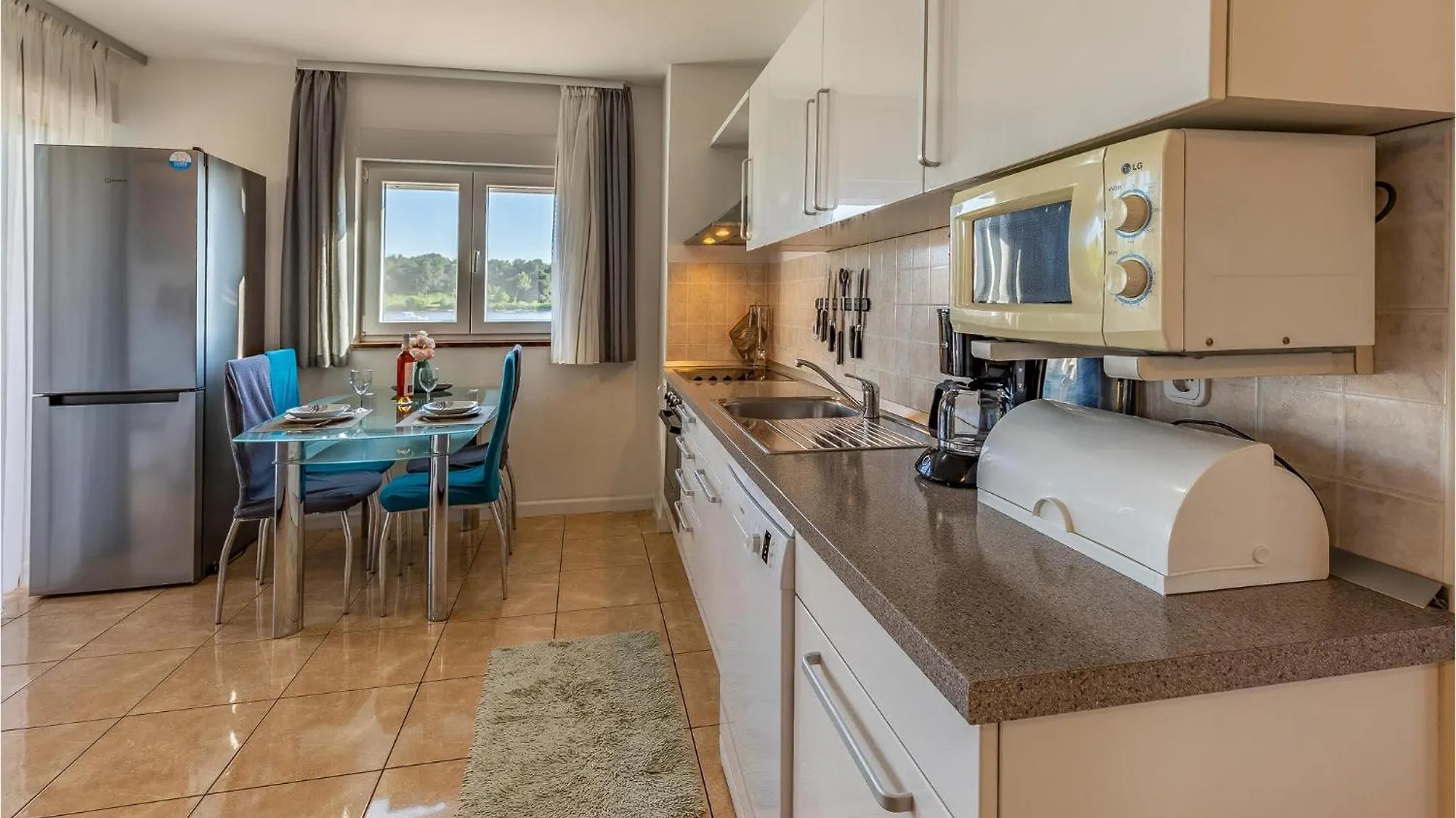 Lovely Apartment In Medulin With House Sea View