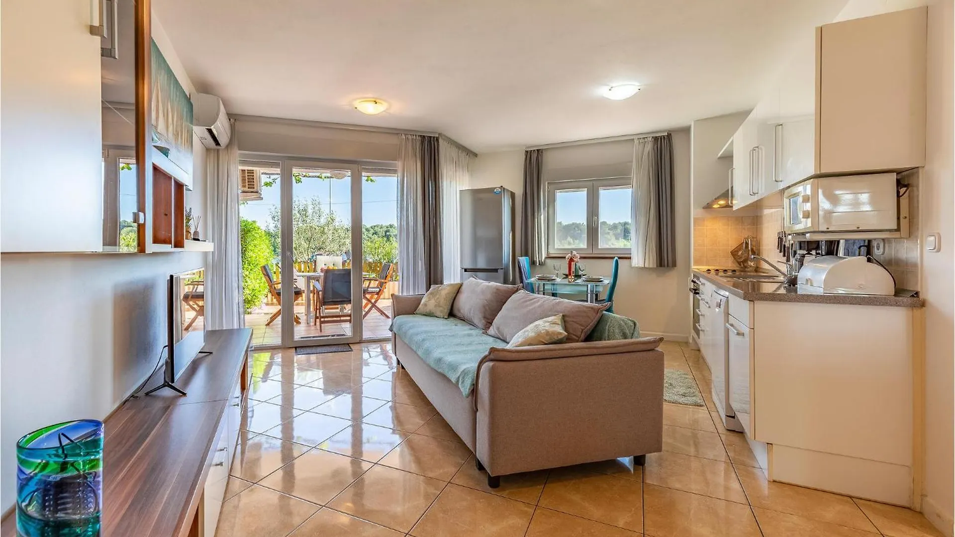 Lovely Apartment In Medulin With House Sea View
