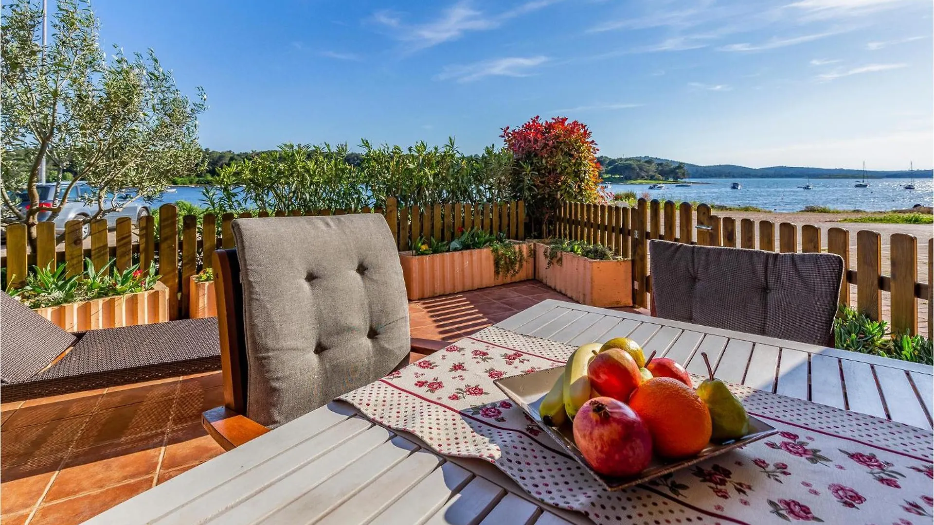Lovely Apartment In Medulin With House Sea View